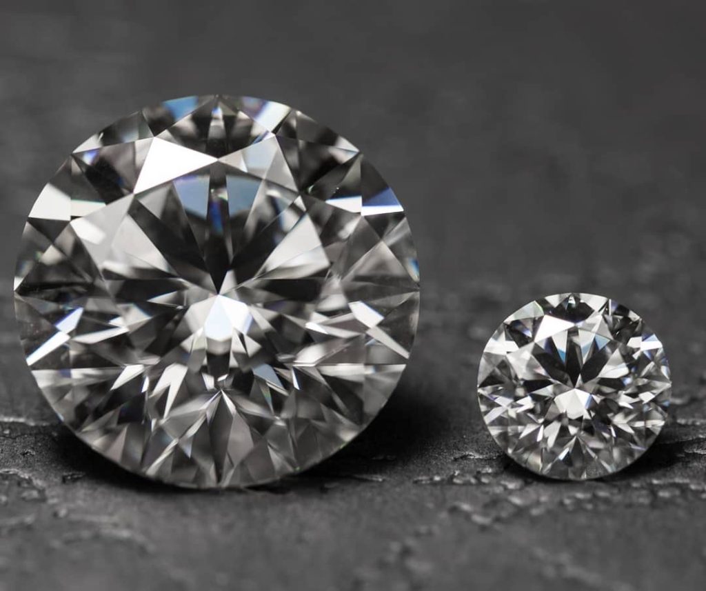 Kim Cương Giác Cắt Round Là Gì? Hình Mẫu Chuẩn Cho Nét Đẹp Của Kim Cương
