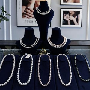 Gợi Ý Quà Tặng Mẹ Yêu Nhân Dịp 8/3