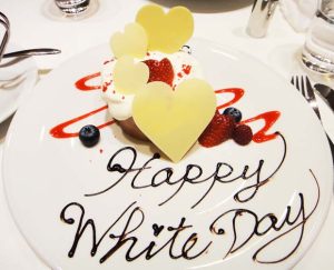 Valentine trắng là ngày gì? 14/3 là ngày gì ai tặng quà cho ai? Quà tặng valentine cho nam?