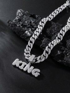 Những Mẫu Dây Chuyền Kim Cương Nam Cao Cấp "HOT" Năm 2024