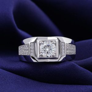 Xu hướng nhẫn cầu hôn cho nam: Từ cổ điển đến hiện đại