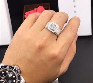 Nhẫn Nam Đeo Ngón Giữa