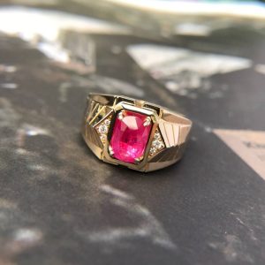 Đeo đá ruby có tác dụng gì trong chữa bệnh? Ý nghĩa của đá ruby đỏ