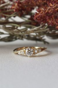 Top 3 Nhẫn Cầu Hôn Dáng Fivestone Đẹp