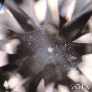 Tạp chất trong kim cương là gì? 16 loại tạp chất kim cương