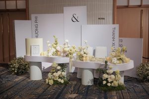 Bàn gallery là gì? Mẫu bàn gallery và cách trang trí đẹp 2026